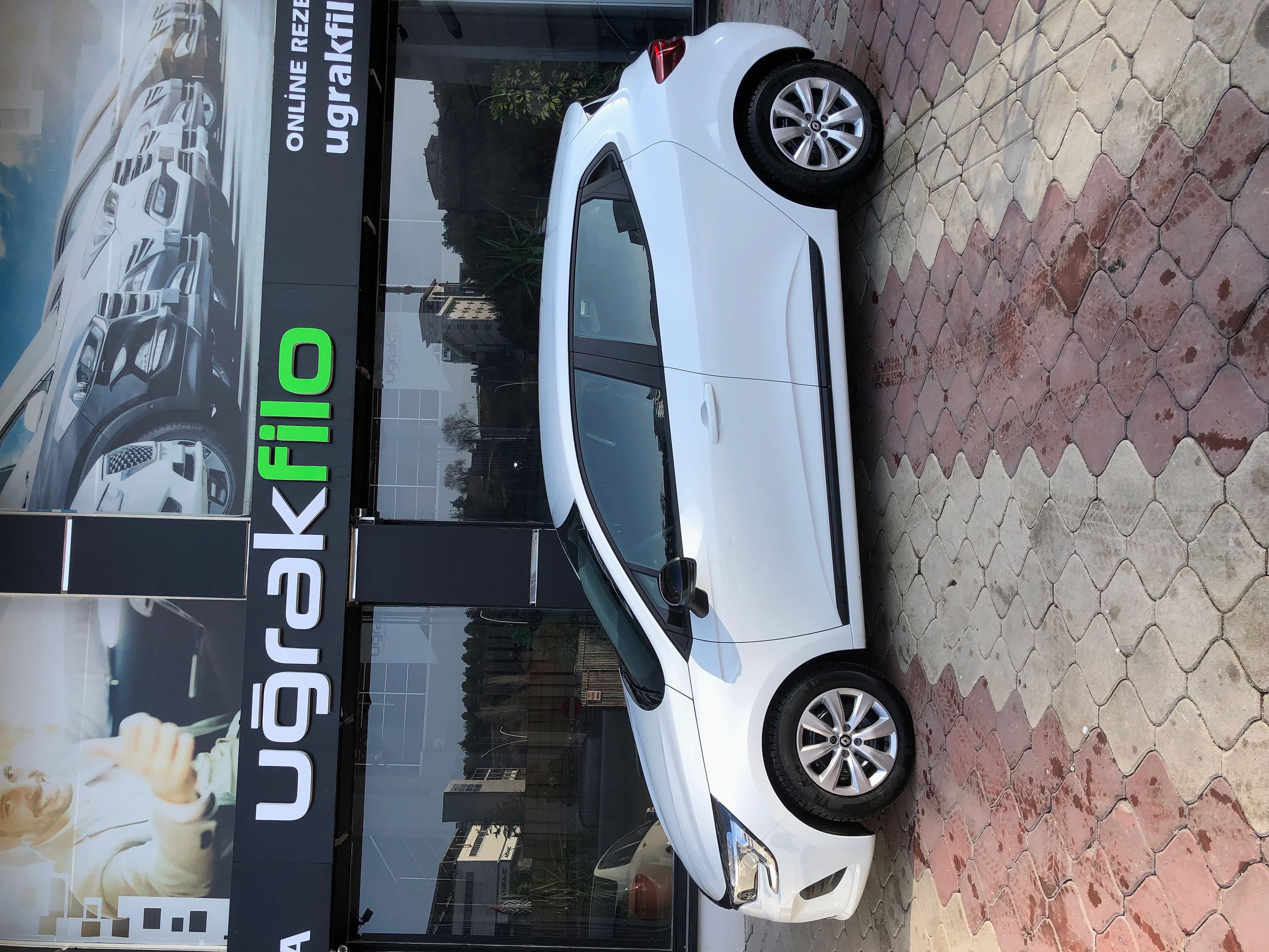 RENAULT CLIO 5 BENZİNLİ OTOMATİK - ANKARA ARAÇ KİRALAMA
