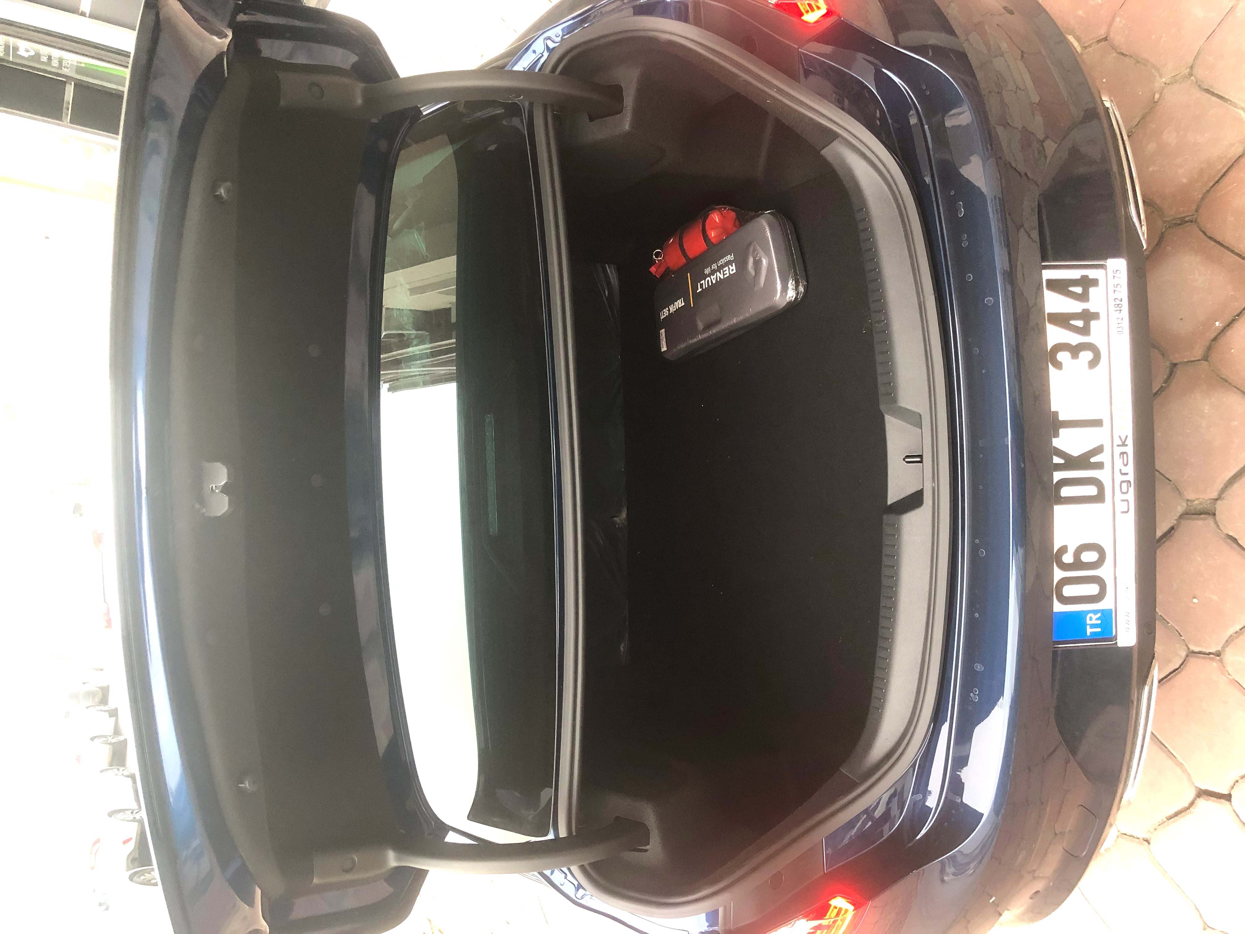 RENAULT MEGANE BENZİNLİ OTOMATİK - ANKARA ARAÇ KİRALAMA