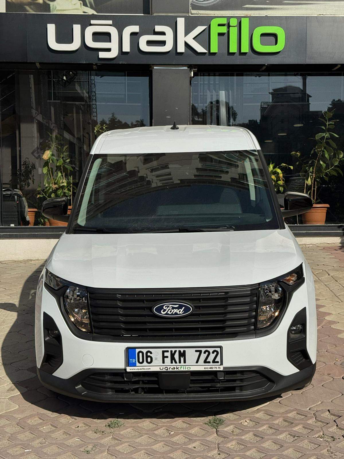 FORD CORİER BENZİN MANUEL - ANKARA ARAÇ KİRALAMA