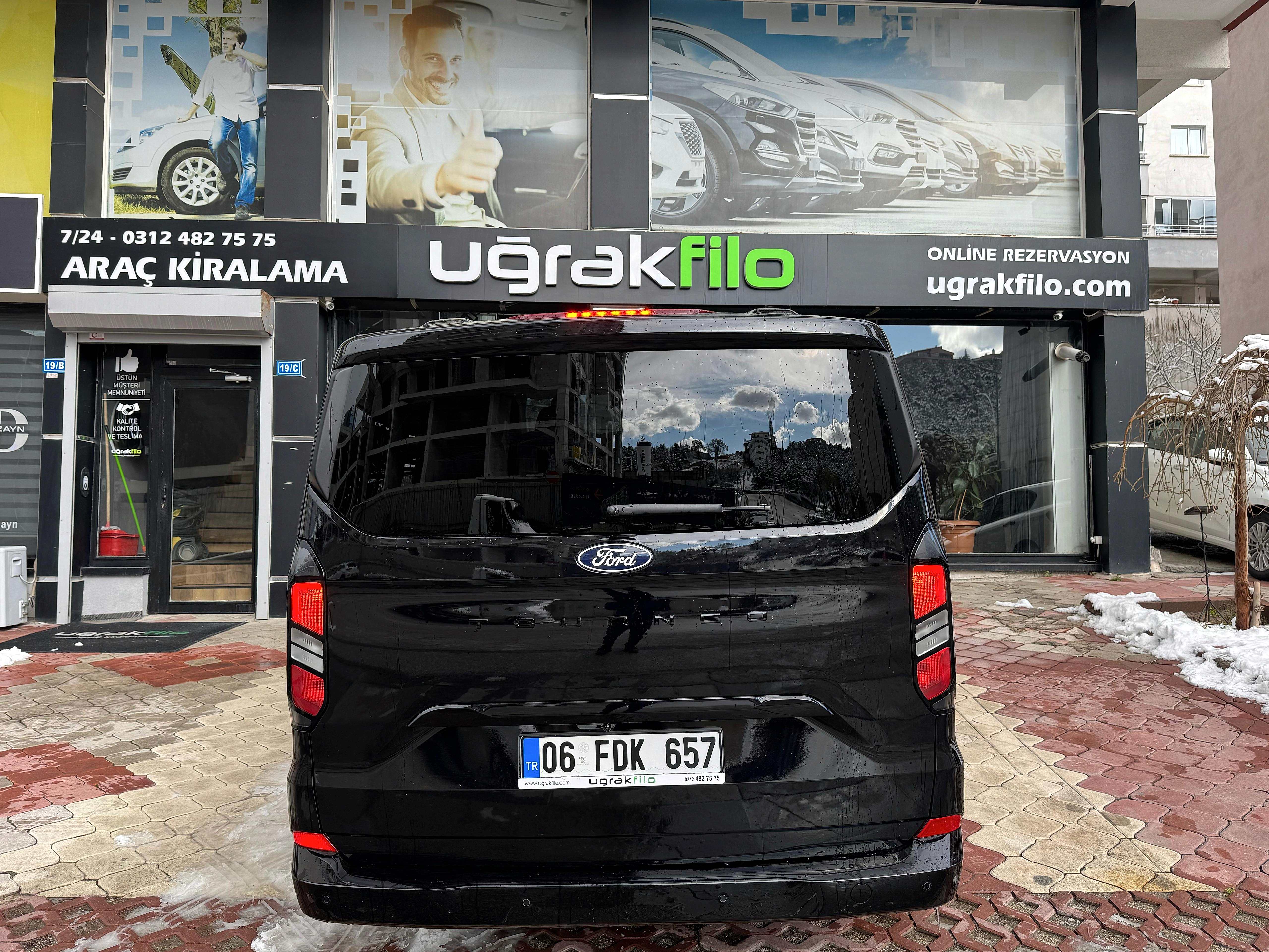 FORD CUSTOM  8+1 DİZEL OTOMATİK  - ANKARA ARAÇ KİRALAMA